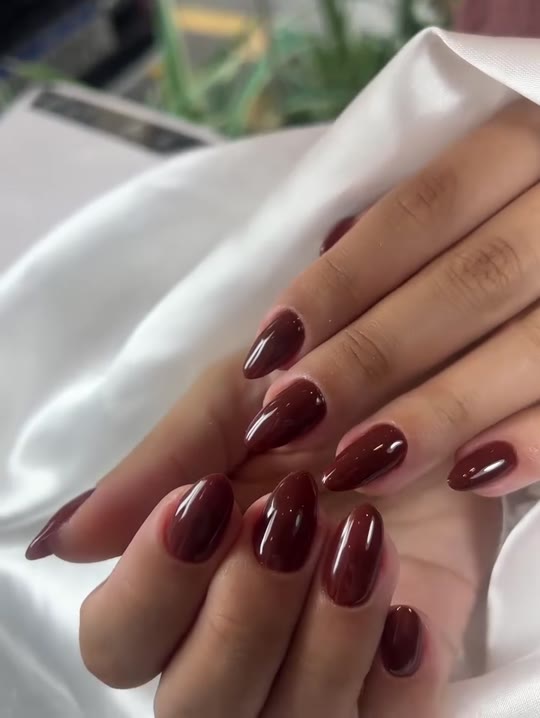 Capa do vídeo: Gel cor de vinho